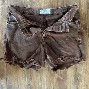 We The Free cutoff denim shorts brown in size 27